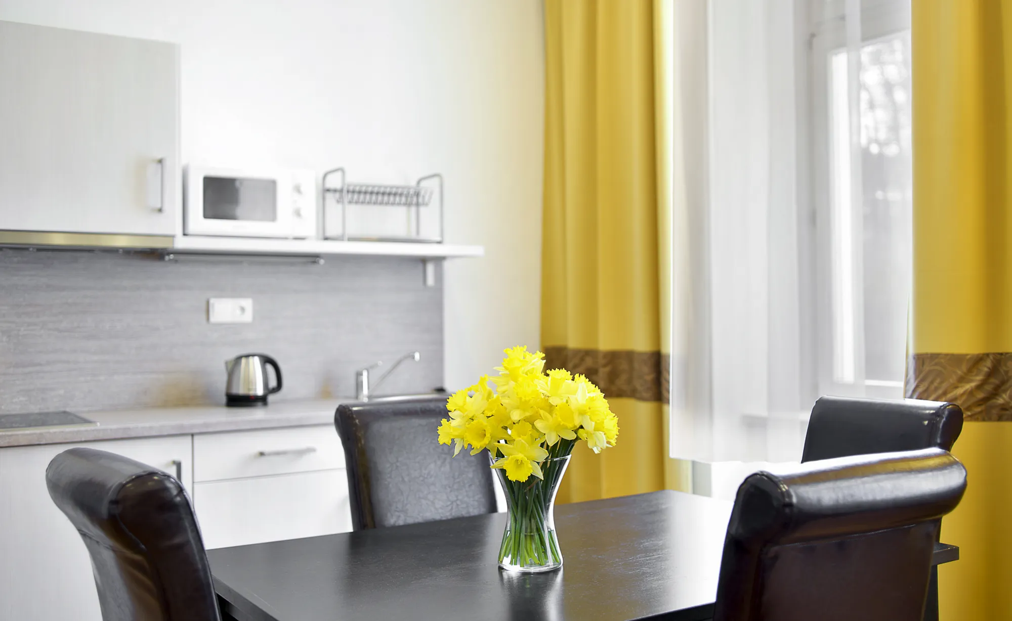 Studio Apartment gallery preview 3